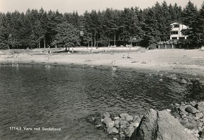 Vøra badestrand / Vesterøyveien 391