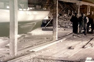 Ny båt under bygging i 1920