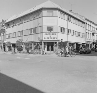 Jacobsen & Bjørtorp A/S - byens beste hjørne ?