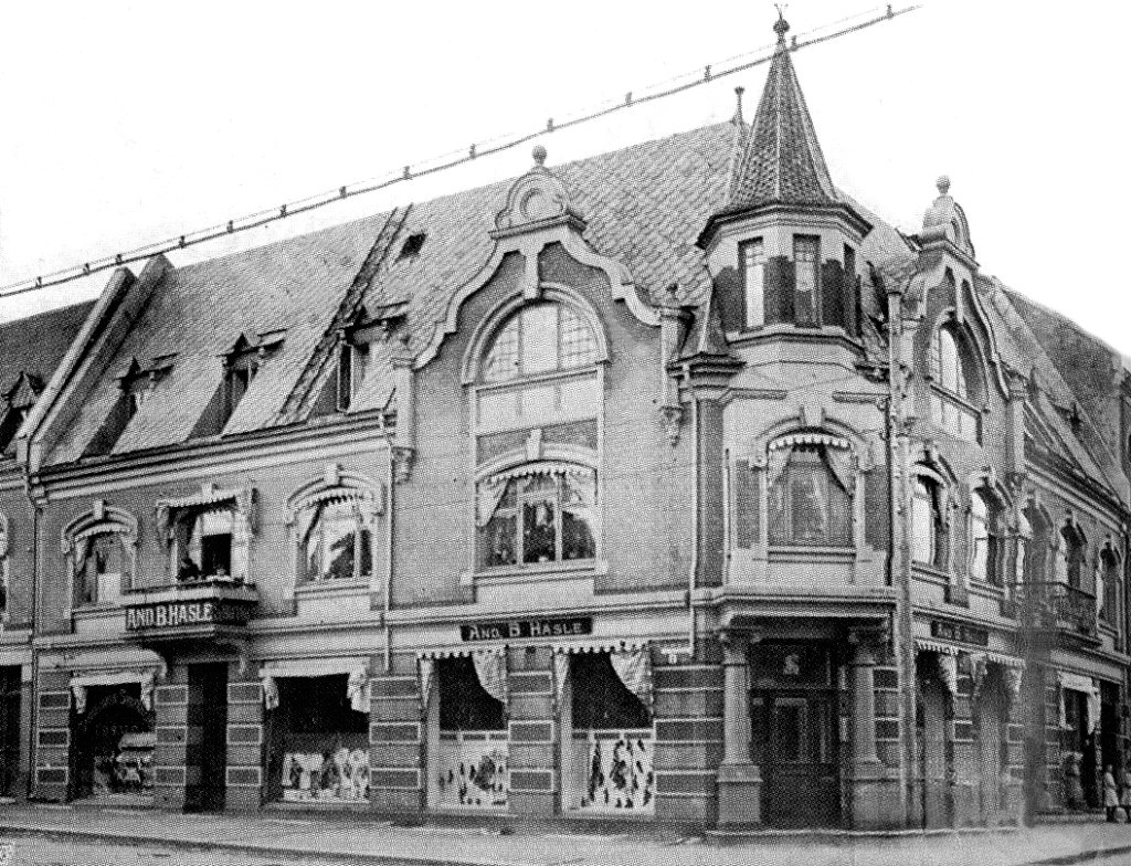 Jernbanealleen 21 (tidl. nr. 1) - oppført 1901