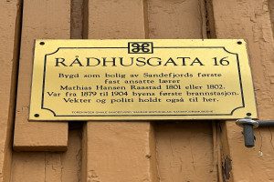 Rådhusgata 16 - oppført 1802