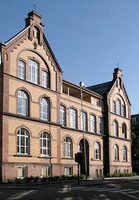 Landstads gate 26 - Sandefjord Middelskole/Handelsgym (tidl. Jernbanealleen 19) - oppført 1900