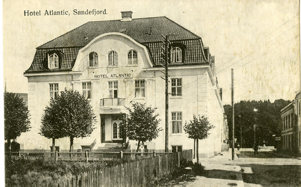 Jernbanealleen 31 og 33 Hotel Atlantic (tidl. nr. 11) - oppført 1914
