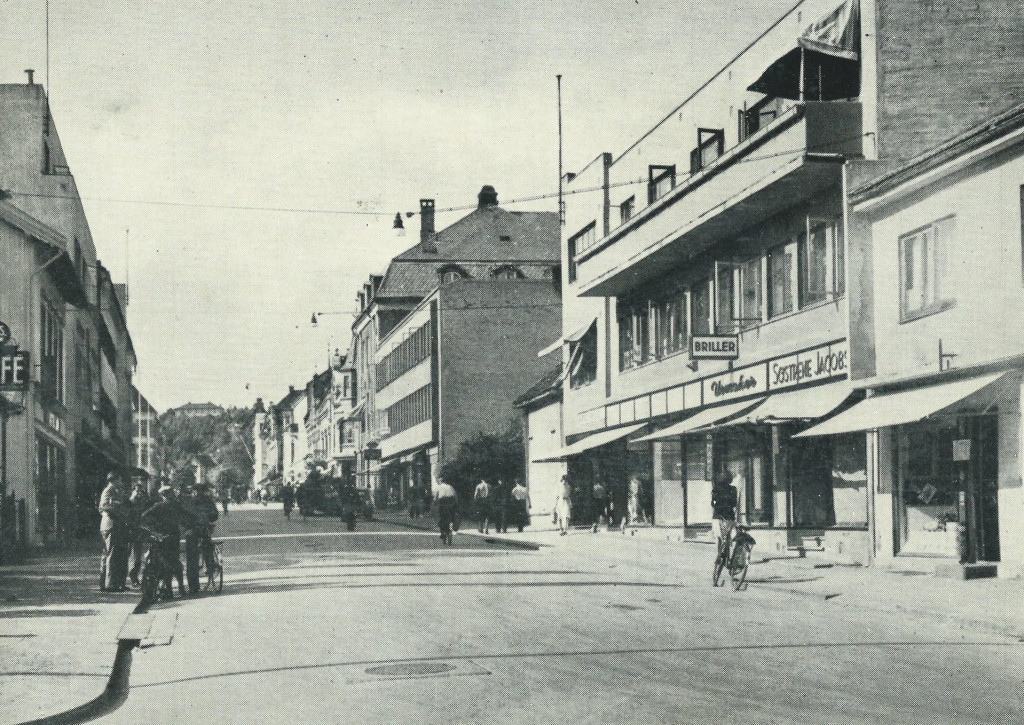 Jernbanealleen 15 (tidl. nr. 15a)