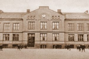 Skolegata 4  Byskolen - oppført 1887