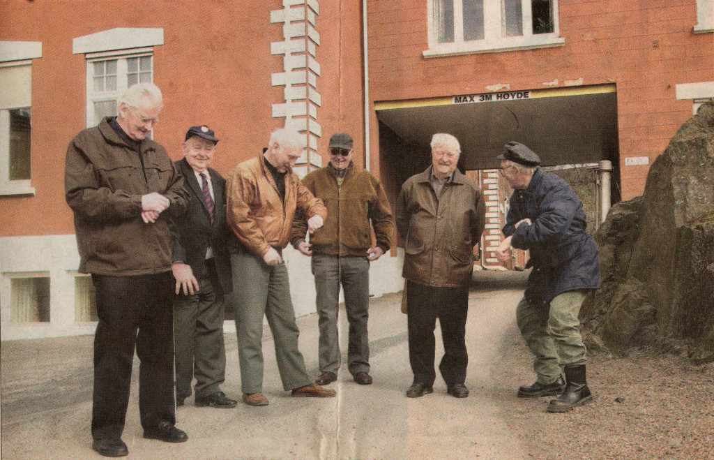 Husær'u den gang - på Framnæs? (2002)