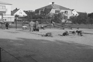 Dronningens gate 28 til høyre