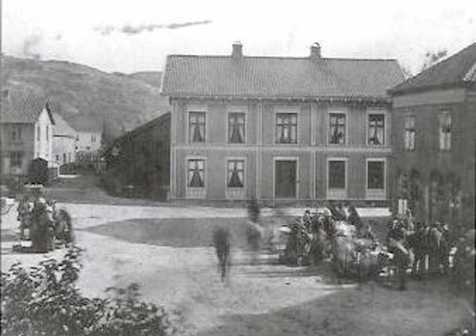 Torget 7 - Stensholtgården