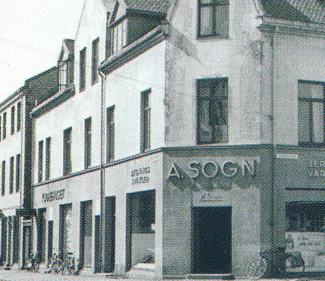 Jernbanealleen 28 (tidl. nr. 8)