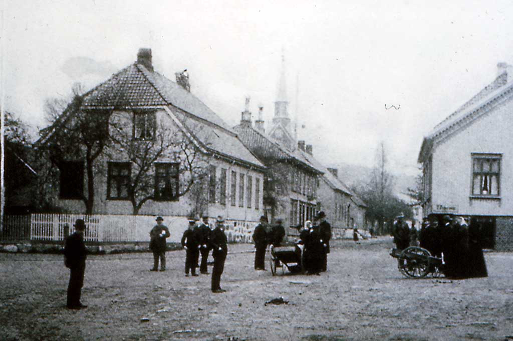 Storgata 2 - oppført 1839