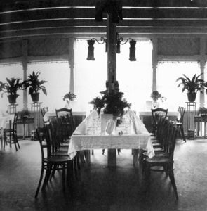 Spisesalen i den første paviljongen
