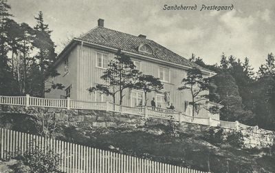 Sandeherred Prestegaard / Prestegårdsveien 1 b