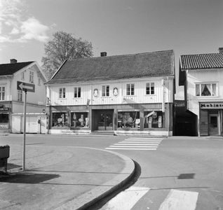 M. Sørensens Fargehandel i Torggata 12