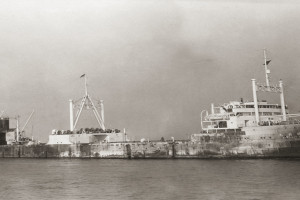 ABRAHAM LARSEN som NISSHIN MARU No.2