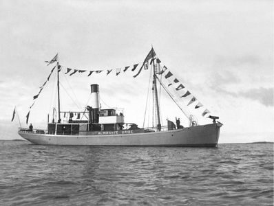 ALMIRANTE URIBE