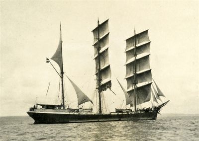 AMASIS som ELFRIEDA